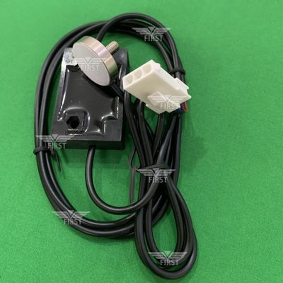 G2.122.1311 Bộ cảm biến gần đối với PM52 SM52 Bộ cảm biến chuyển tiếp Thay thế vật liệu thép / nhựa OMRON-E2Ex5ME1